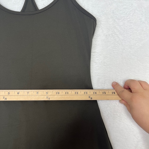 Quince Ultra-Form Active Dress Olive Green Racerback XS Pickleball Outdoors EUC - Picture 8 of 12